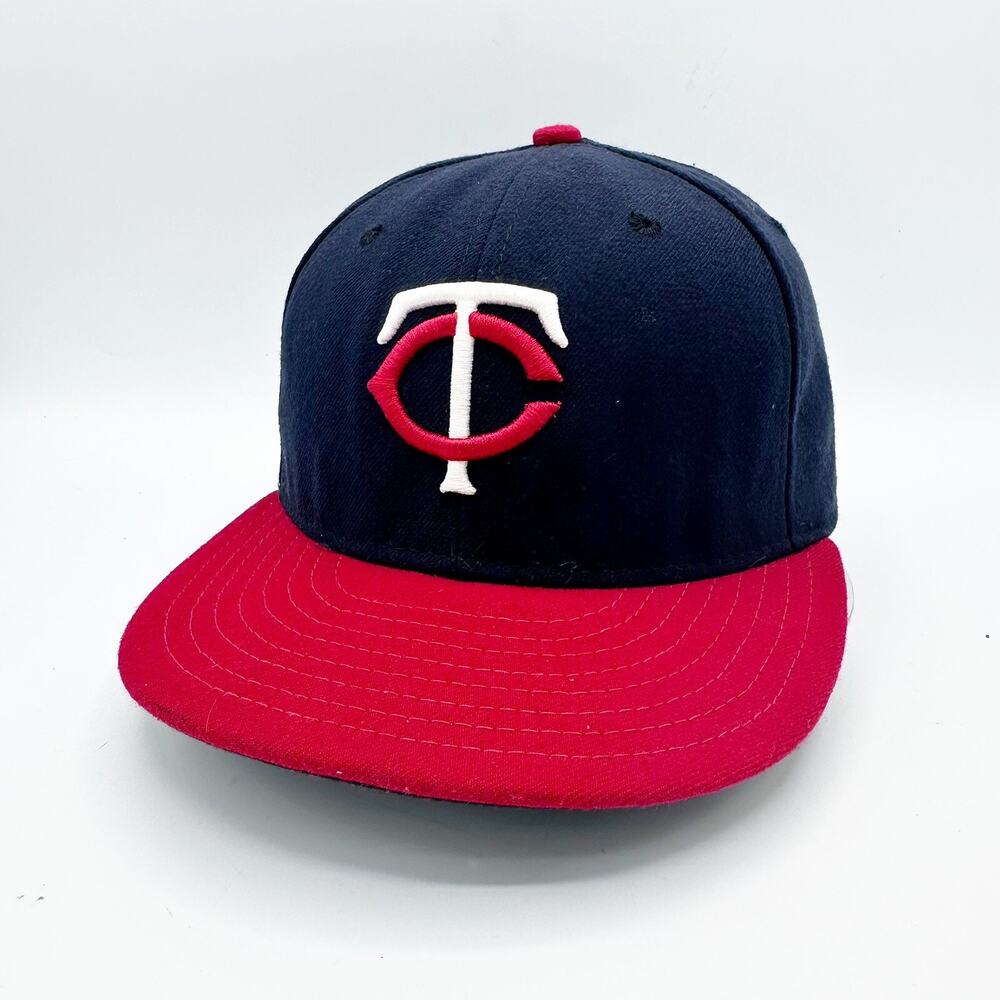 New Era 59FIFTY Minnesota Twins Authentic Collection On Field 7-1/4 Hat Cap